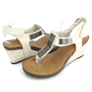Me Too Soho Women's White Wedge Sandals US Size 9